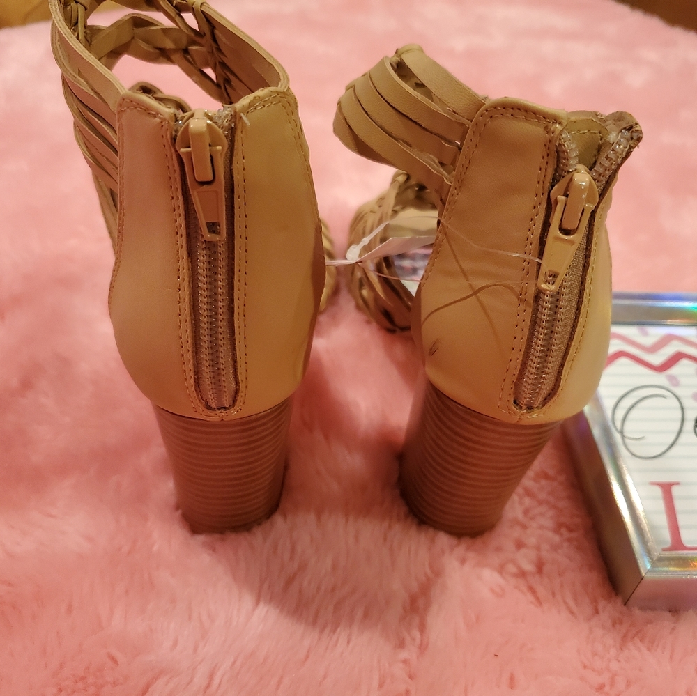 Madden Girl tan heels - Picture 12 of 16